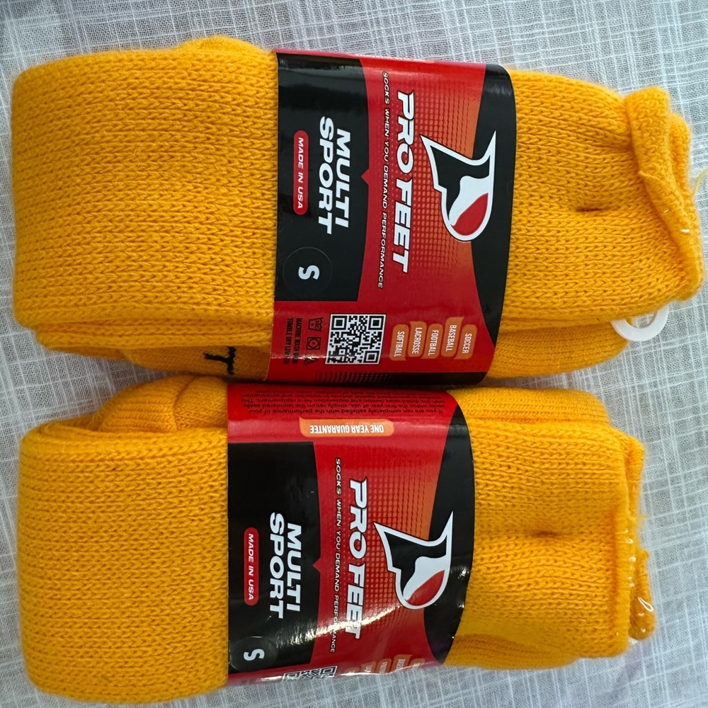 Vibrant Yellow Athletic Socks for Active Comfort 2 pair.